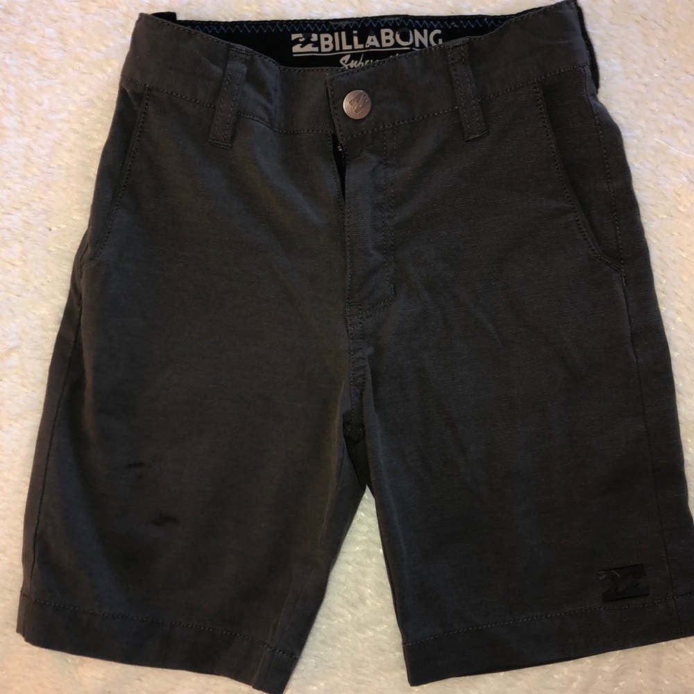 Billabong hybrid short